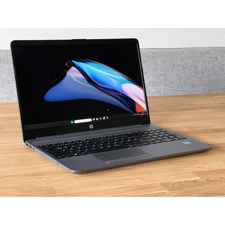 لپ تاپ 15.6 اینچی اچ پی مدل G9 250-Celeron N4500-16GB DDR4-512GB SSD-TN-HD - کاستوم شده