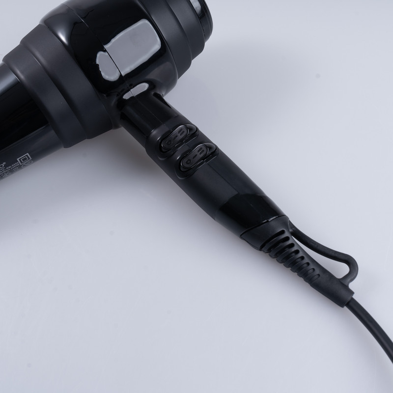 سشوار حرفه ای رومئو مدل RM-5252