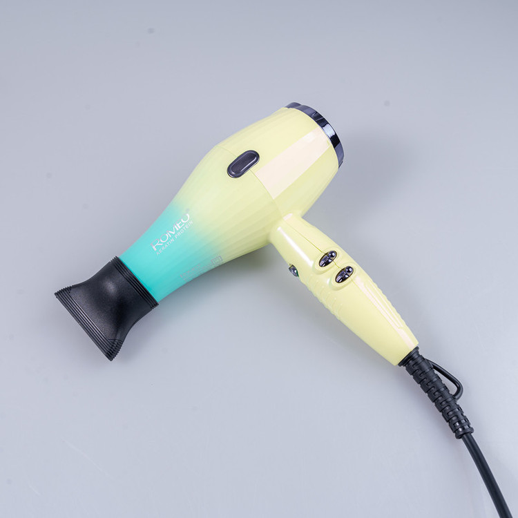 سشوار حرفه ای رومئو مدل RM-5151
