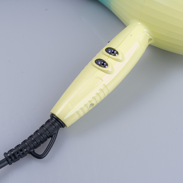 سشوار حرفه ای رومئو مدل RM-5151