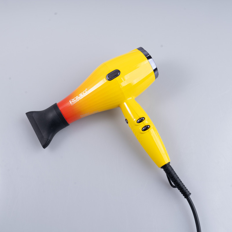 سشوار حرفه ای رومئو مدل RM-5151