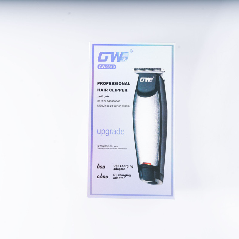 ماشین اصلاح موی سر و صورت شارژی جی دبلیو مدل G-9819، اصلاح به صورت خط زن و صفر زن، منبع انرژی با برق و باتری، تکنولوژی اصلاح به صورت تریمر، اندازه اصلاح 0.1 میلیمتر، مدت زمان شارژ 480 دقیقه و مدت زمان استفاده پس از شارژ 60 دقیقه، به همراه شارژر و روغن