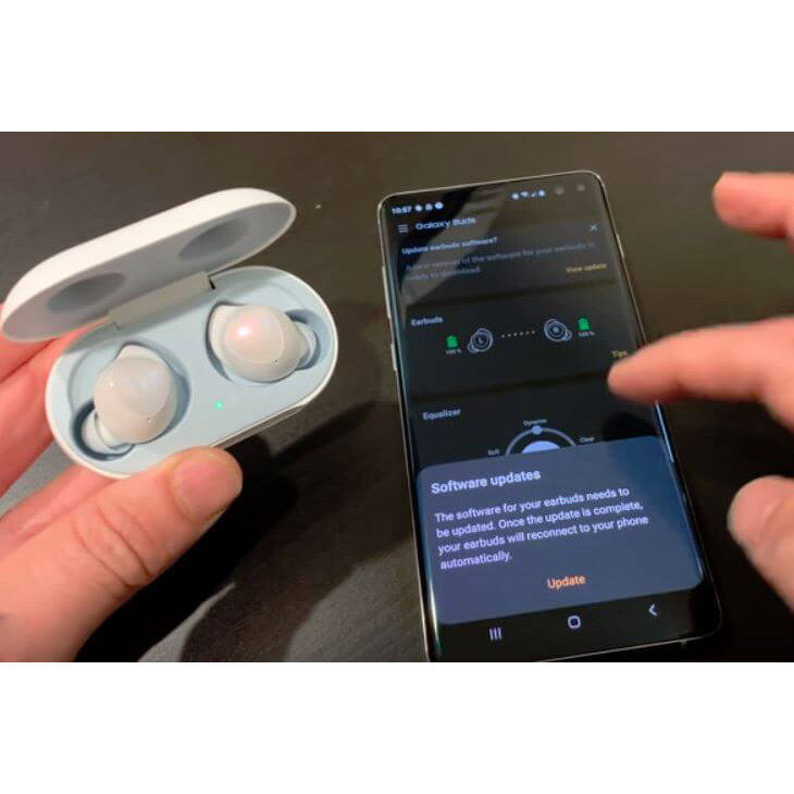 هدفون بی سیم مدل Galaxy Buds Plus