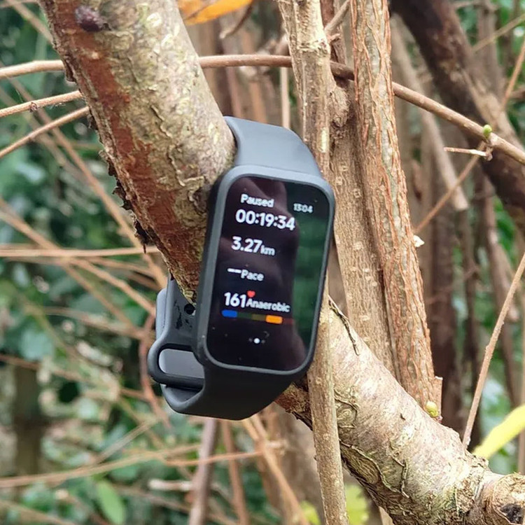 ساعت هوشمند 46 میلیمتری شیائومی مدل Smart Band 9 Active، کنترل موسیقی، کنترل سطح اکسیژن خون، شمارش ضربان قلب، پایش وضعیت خواب، با بند پلاستیکی