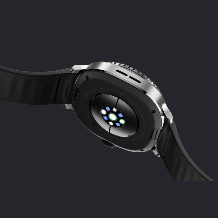 ساعت هوشمند 46 میلیمتری سامسونگ مدل Galaxy Watch 8 Classic با بند چرمی
