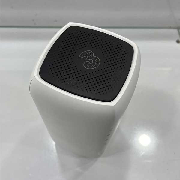 مودم 5Gسرکام مدل WIFI6 NR5103EV2 به همراه سیم کارت و 1000گیگ اینترنت یکساله