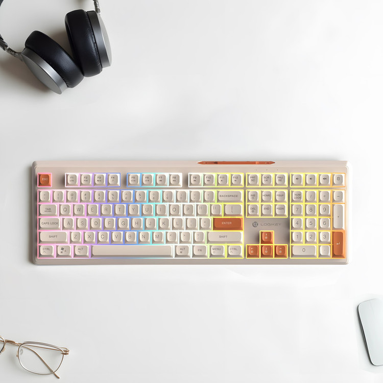 کیبورد لاجی کی مدل K330C، سوییچ ممبران، Full-Size، نورپردازی RGB