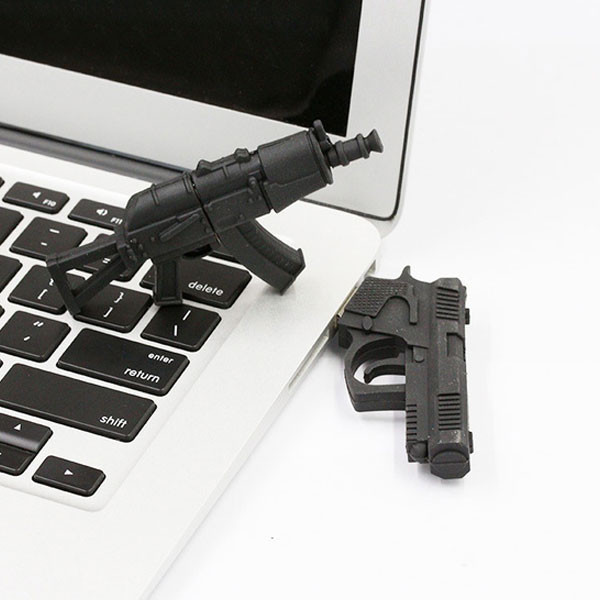 فلش مموری کینگ فست مدل Gun WA-12 ظرفیت 32 گیگابایت با رابط USB