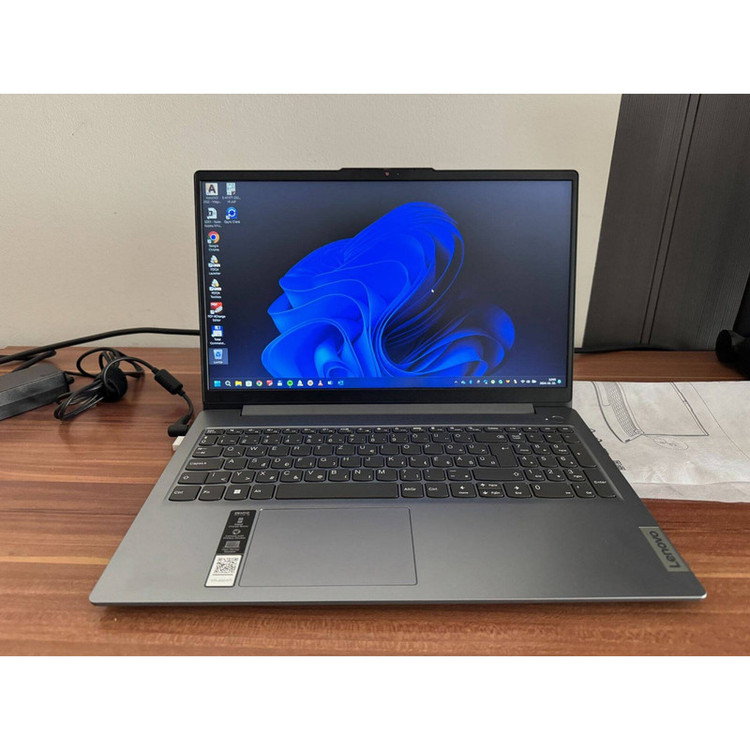 لپ تاپ 15.6 اینچی لنوو مدل IdeaPad Slim 3 15ABR8-R7 7730U-8GB DDR4 3200MHz 512GB SSD-IPS